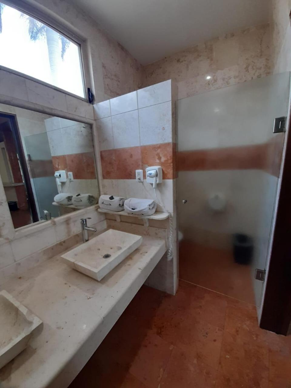 Hotel A'Ponte Merida Bagian luar foto