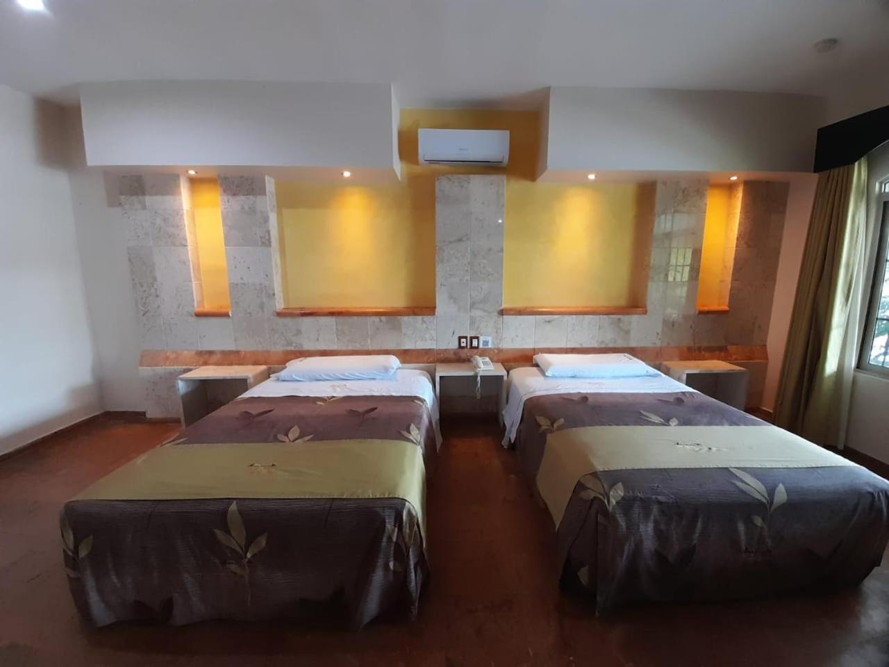 Hotel A'Ponte Merida Bagian luar foto